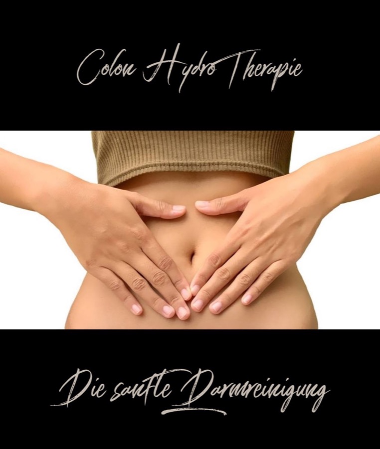 Hände auf dem Bauch – Colon-Hydro-Therapie, die sanfte Darmreinigung